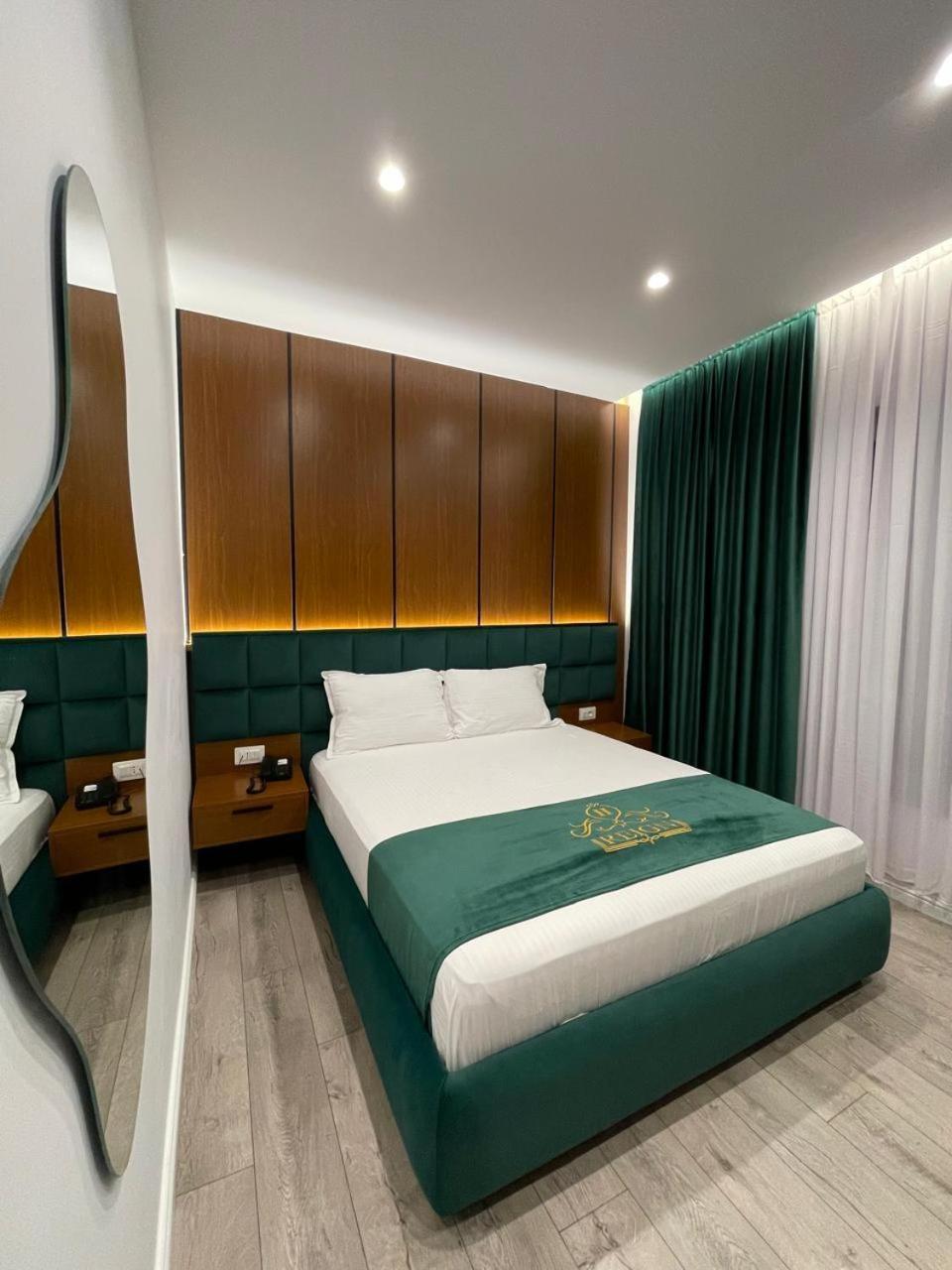 Reign Hotel Vorë Eksteriør billede